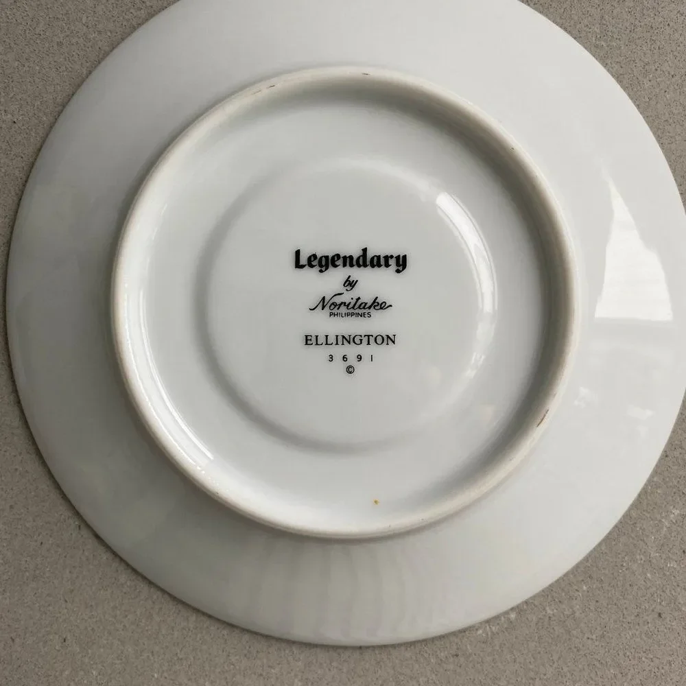 1985 Vintage Noritake Legendary Ellington Lily Design Footed Cup and Saucer Set